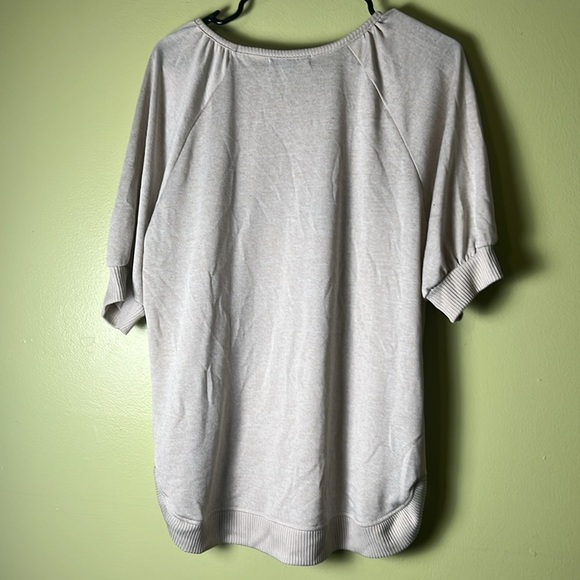 Love+Lace Graphic Design Women's Cream Top with Artistic Print - Picture 8 of 8